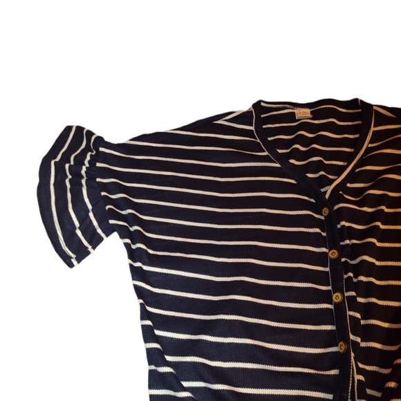 7th Ray top - Picture 3 of 3